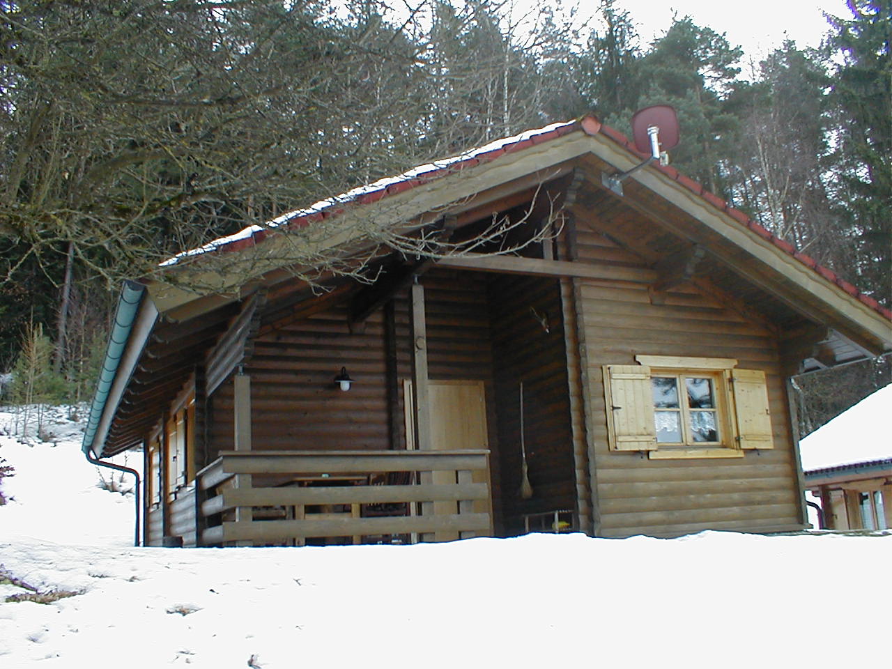 Winter im Feriendorf Ferienhaus - Allergiker Ferienwohnung - Blockhaus in Stamsried / Bayerischer Wald / 
      Oberpfalz